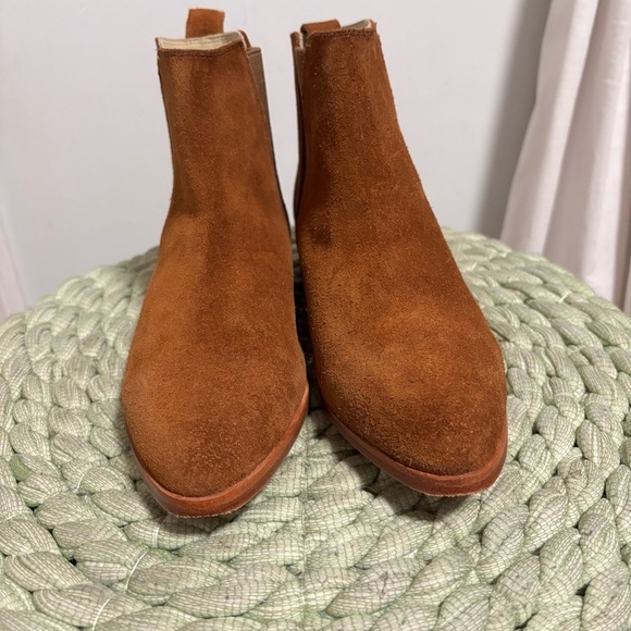 Nisolo Leather Pull On Nutmeg Brown Suede Almond Toe Flat Chelsea Ankle Boots - Picture 3 of 8